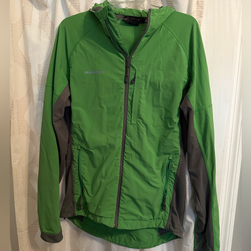 Mammut Vibrant Green and Subtle Gray Jacket